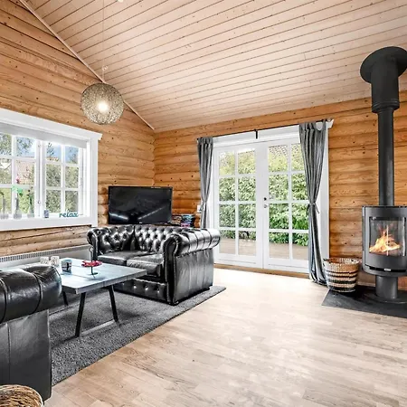 Salmina - 900m From The Sea By Interhome Bøtø By