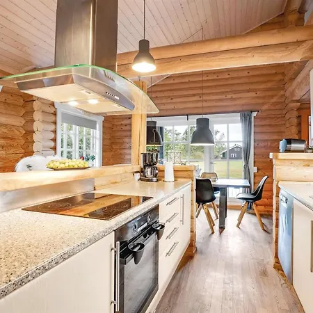펜션 Salmina - 900m From The Sea By Interhome *